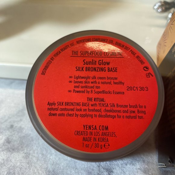 Yesna Silk Bronzing Base Sunlit Glow, Sunkissed Glow, NEW - Full Size 1 oz/30 g - Picture 6 of 9
